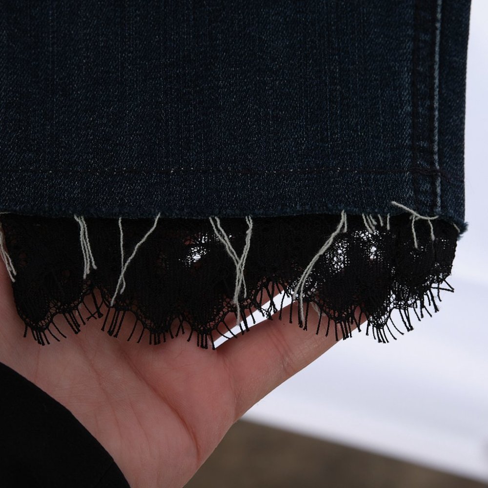 Level 99 Skinny Raw Hem Jean Size 28 - Picture 3 of 7